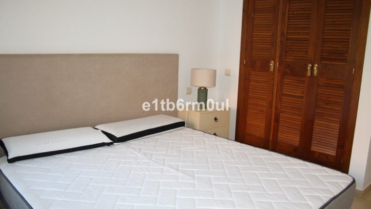 Apartamentos de 4 dormitorios en venta en Marbella – R5080339 en 