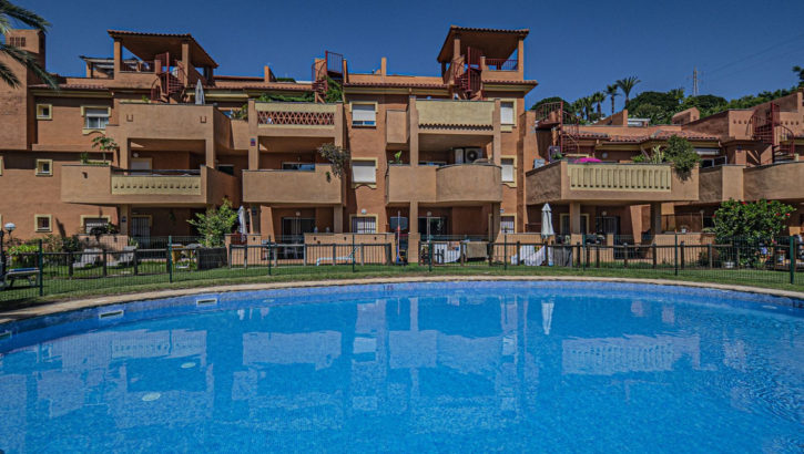 Apartamentos de 2 dormitorios en venta en Reserva de Marbella – R5114557 en 