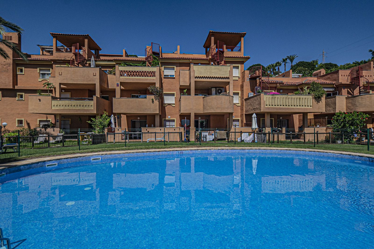 Apartamentos de 2 dormitorios en venta en Reserva de Marbella – R5114557
