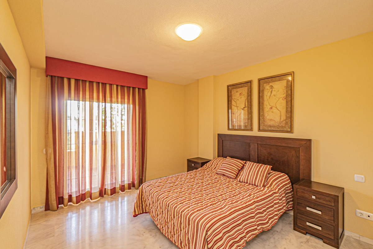 Apartamentos de 2 dormitorios en venta en Reserva de Marbella – R5114557