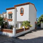 Adosados de 5 dormitorios en venta en Calahonda – R5115640