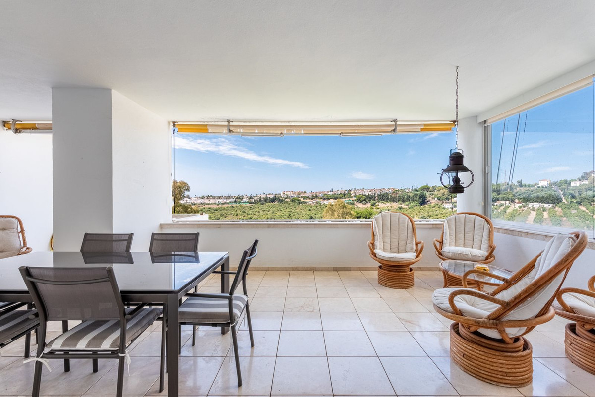 Apartamentos de 3 dormitorios en venta en Guadalmina Alta – R5121454