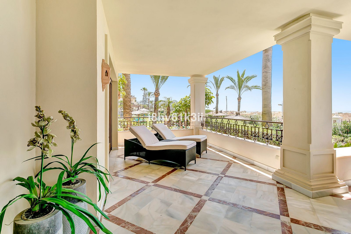 3 bedroom Apartments for sale in Marbella – R5044456