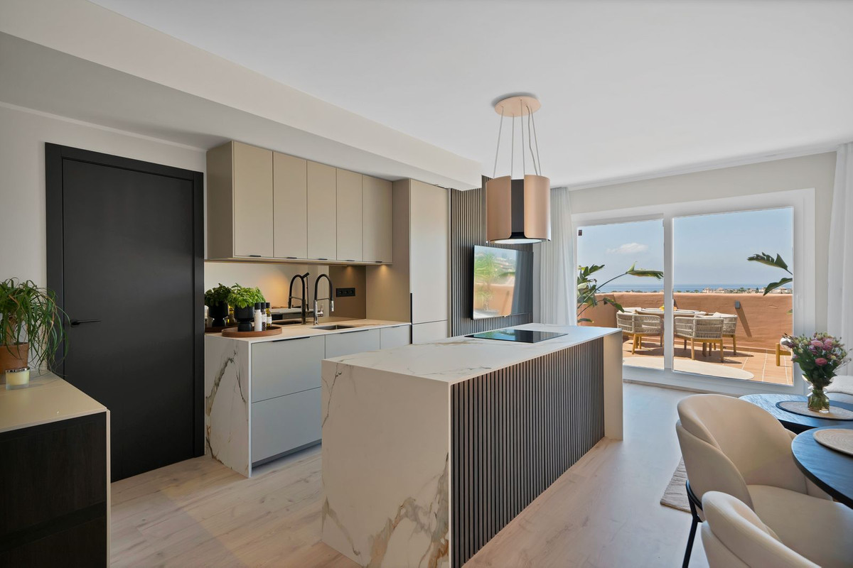 Apartamentos de 3 dormitorios en venta en Elviria – R5110414