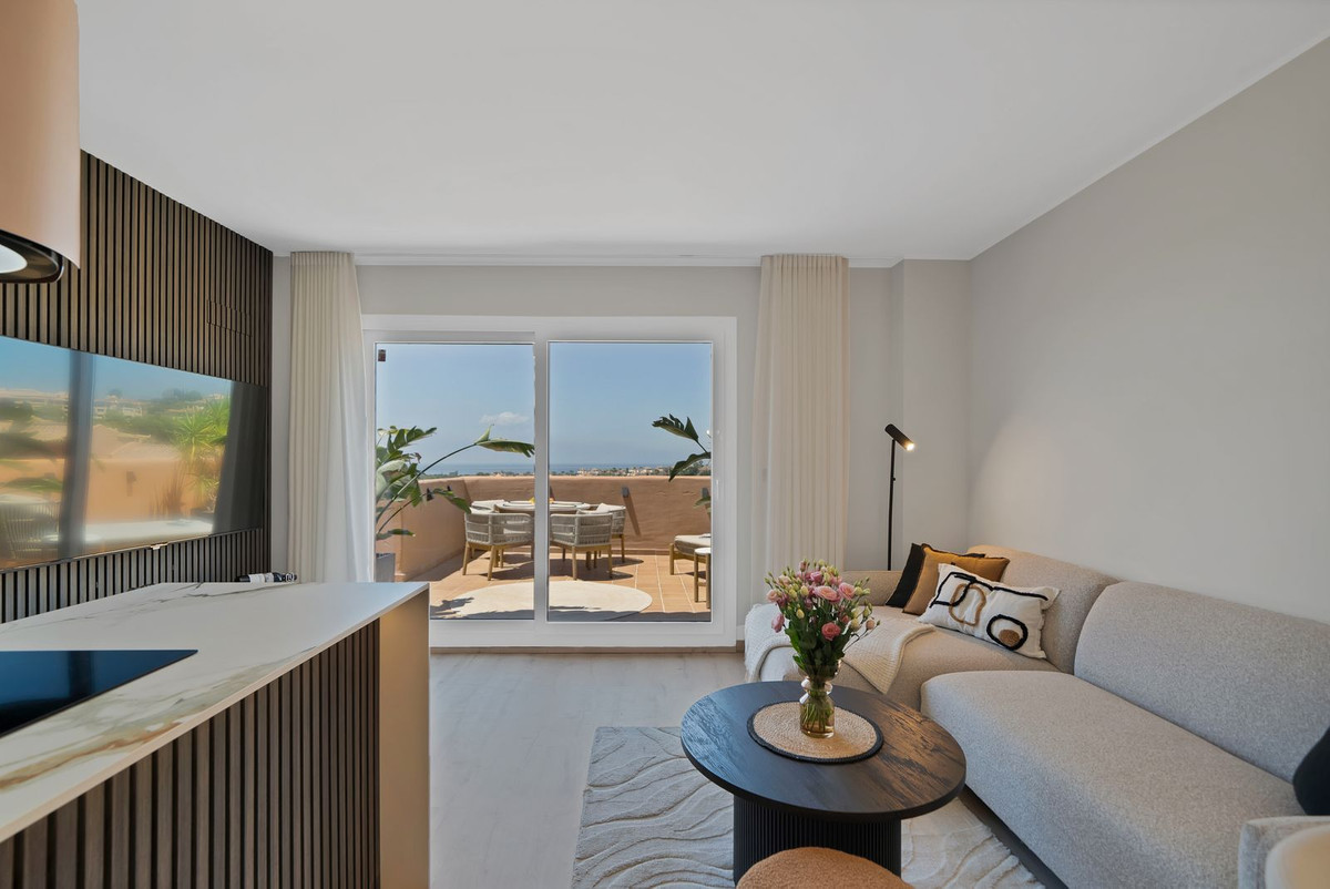 Apartamentos de 3 dormitorios en venta en Elviria – R5110414