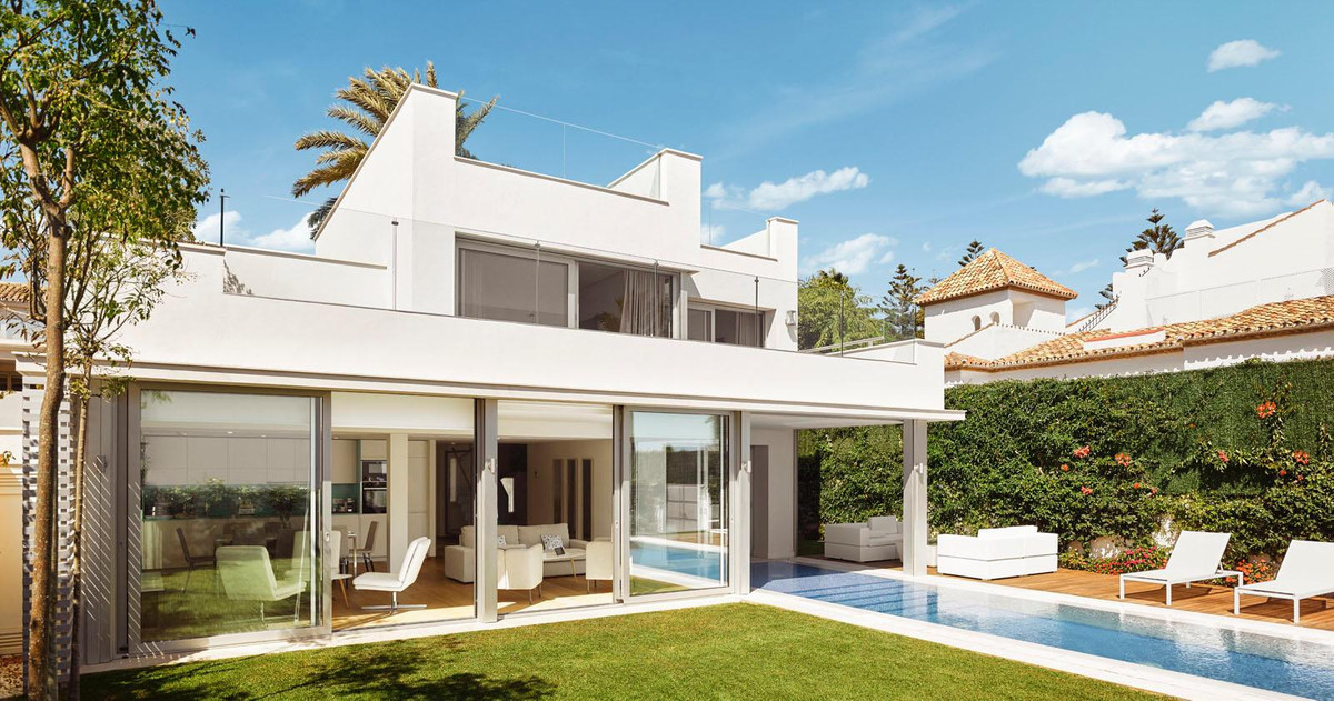 5 bedroom Villas for sale in Milla de Oro – R5065969