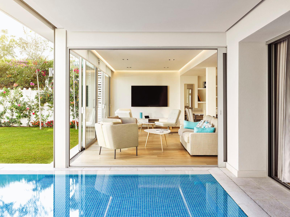 5 bedroom Villas for sale in Milla de Oro – R5065969