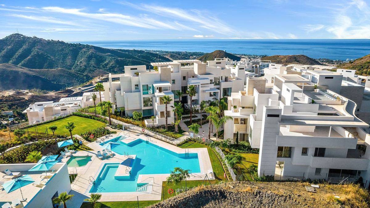 3 bedroom Apartments for sale in Marbella – R4862248