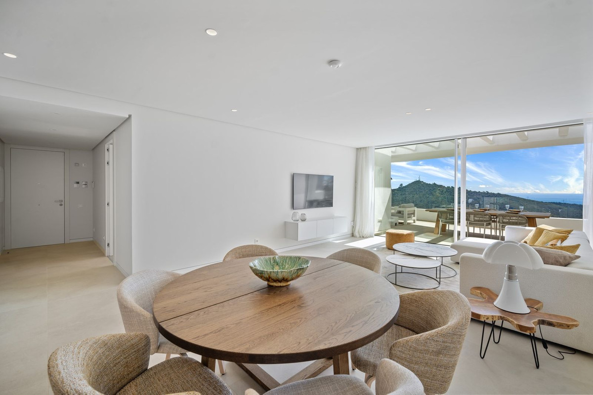 3 bedroom Apartments for sale in Marbella – R4862248