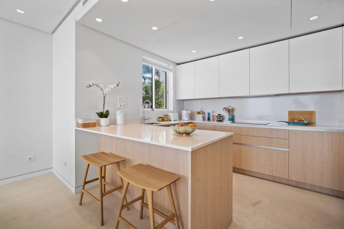 3 bedroom Apartments for sale in Marbella – R4862248