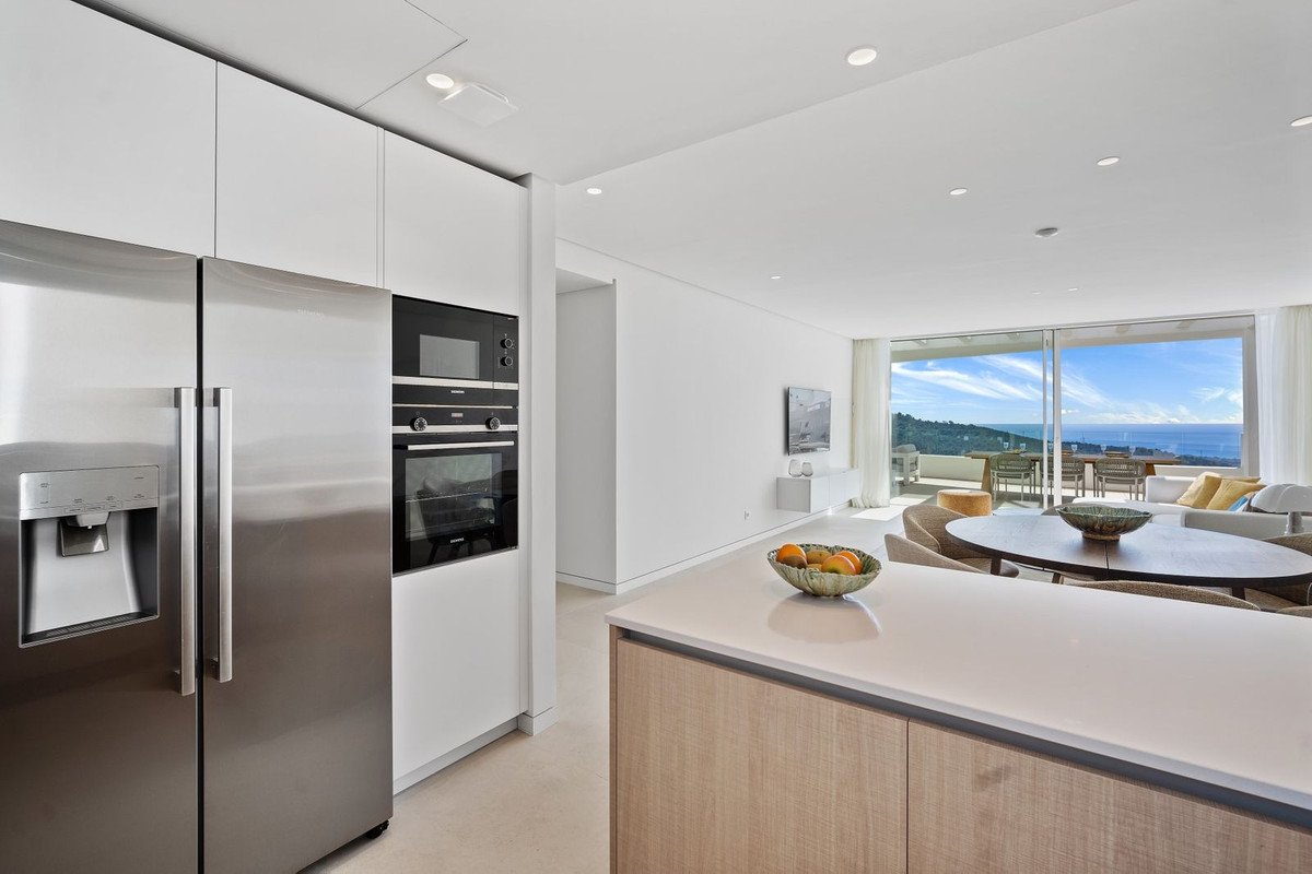 3 bedroom Apartments for sale in Marbella – R4862248
