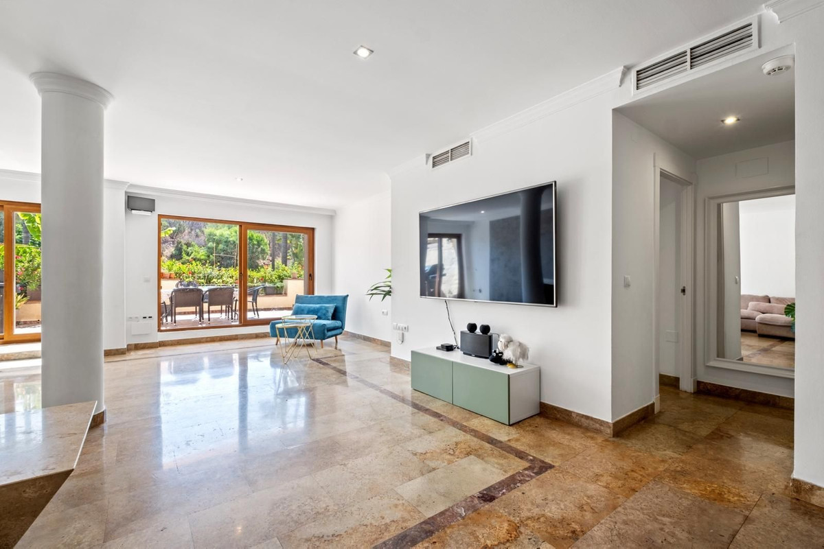3 bedroom Apartments for sale in Milla de Oro – R5119132
