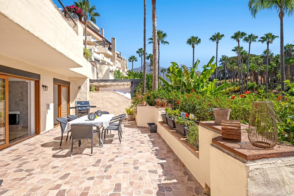 3 bedroom Apartments for sale in Milla de Oro – R5119132