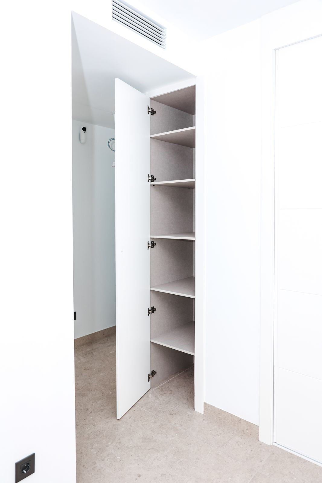 Apartamentos de 3 dormitorios en venta en Selwo – R5105503