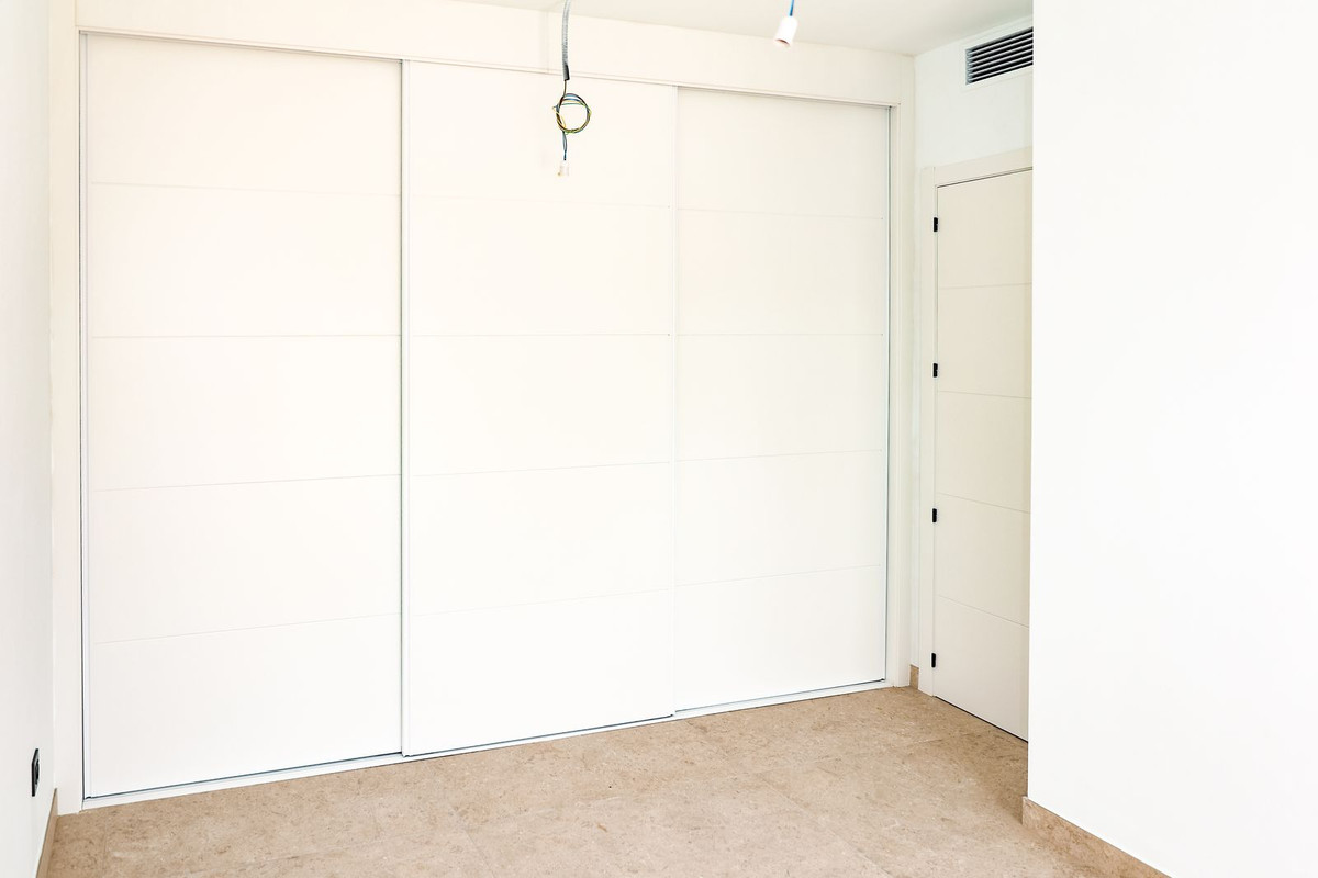 Apartamentos de 3 dormitorios en venta en Selwo – R5105503