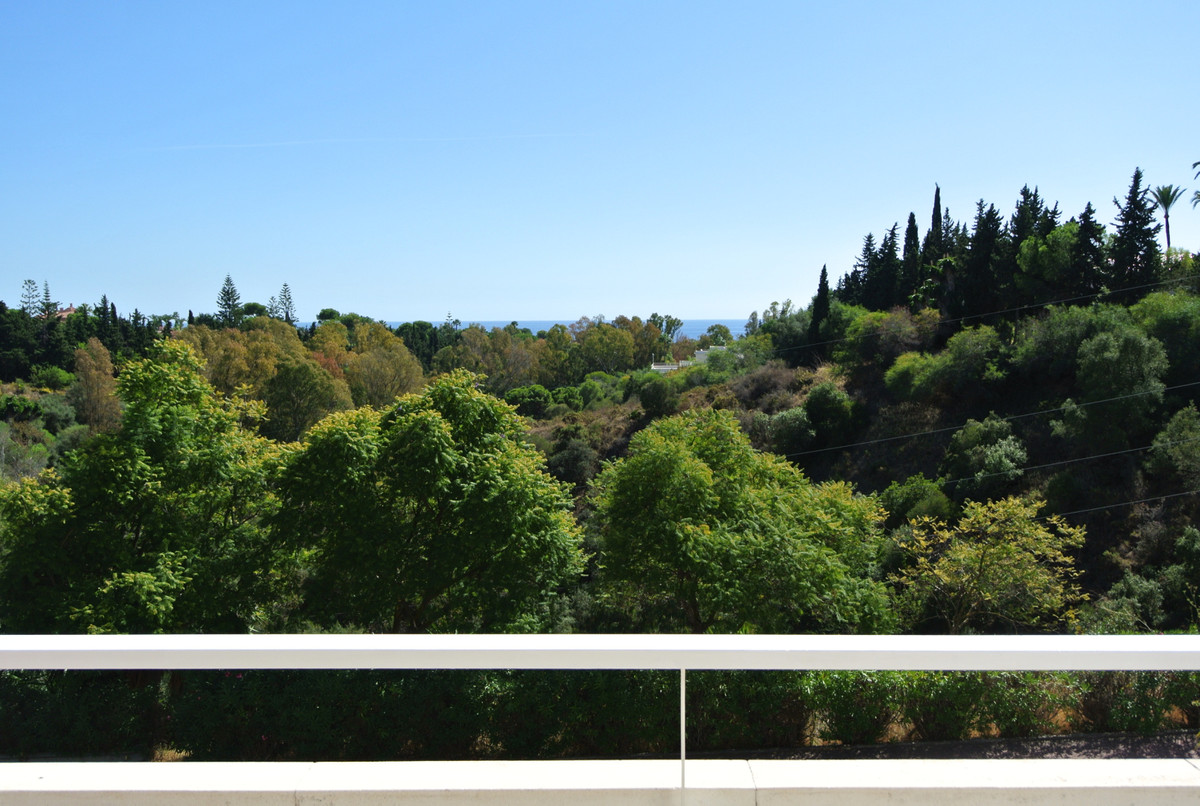 Apartamentos de 3 dormitorios en venta en Milla de Oro – R5034823