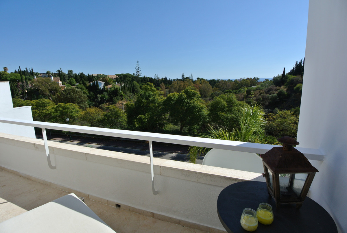 Apartamentos de 3 dormitorios en venta en Milla de Oro – R5034823