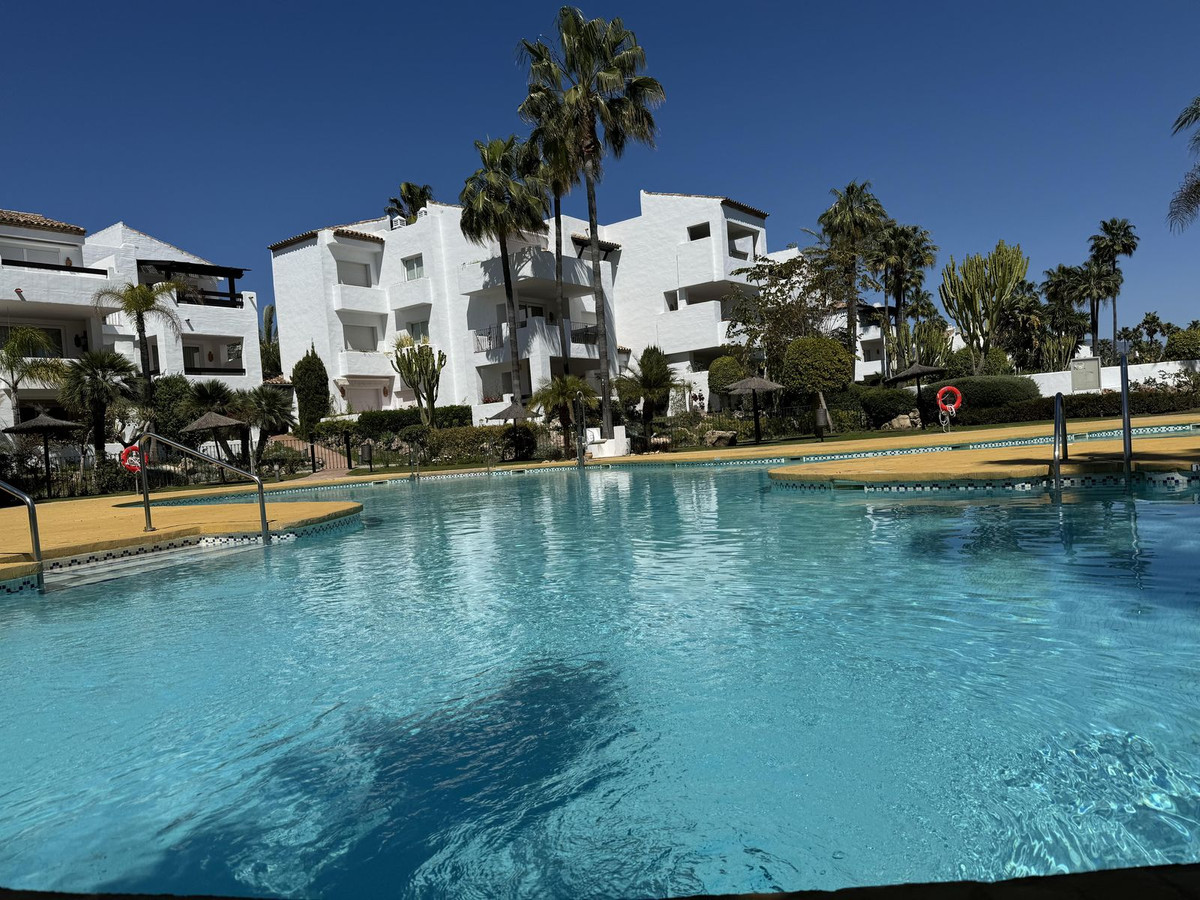 3 bedroom Apartments for sale in Atalaya – R5026123