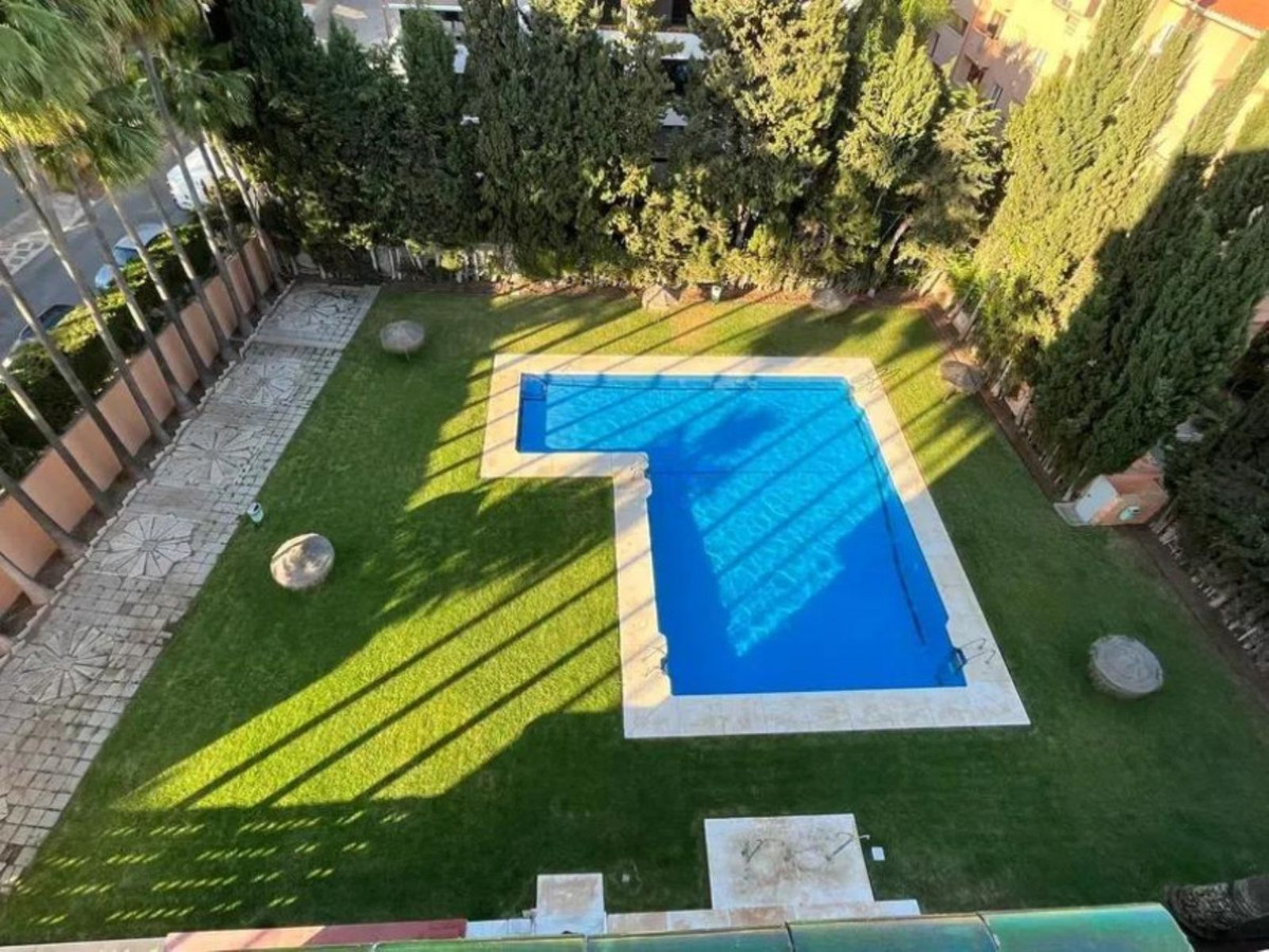 1 bedroom Apartments for sale in Marbesa – R5108893