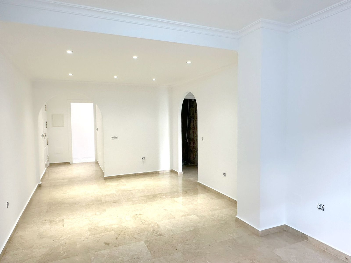 2 bedroom Apartments for sale in Nueva Milla de Oro – R5118097
