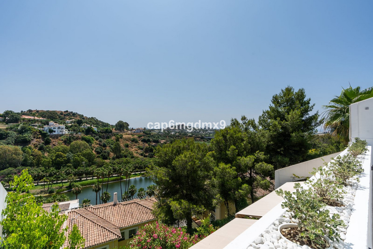 Apartamentos de 3 dormitorios en venta en La Quinta – R5106859