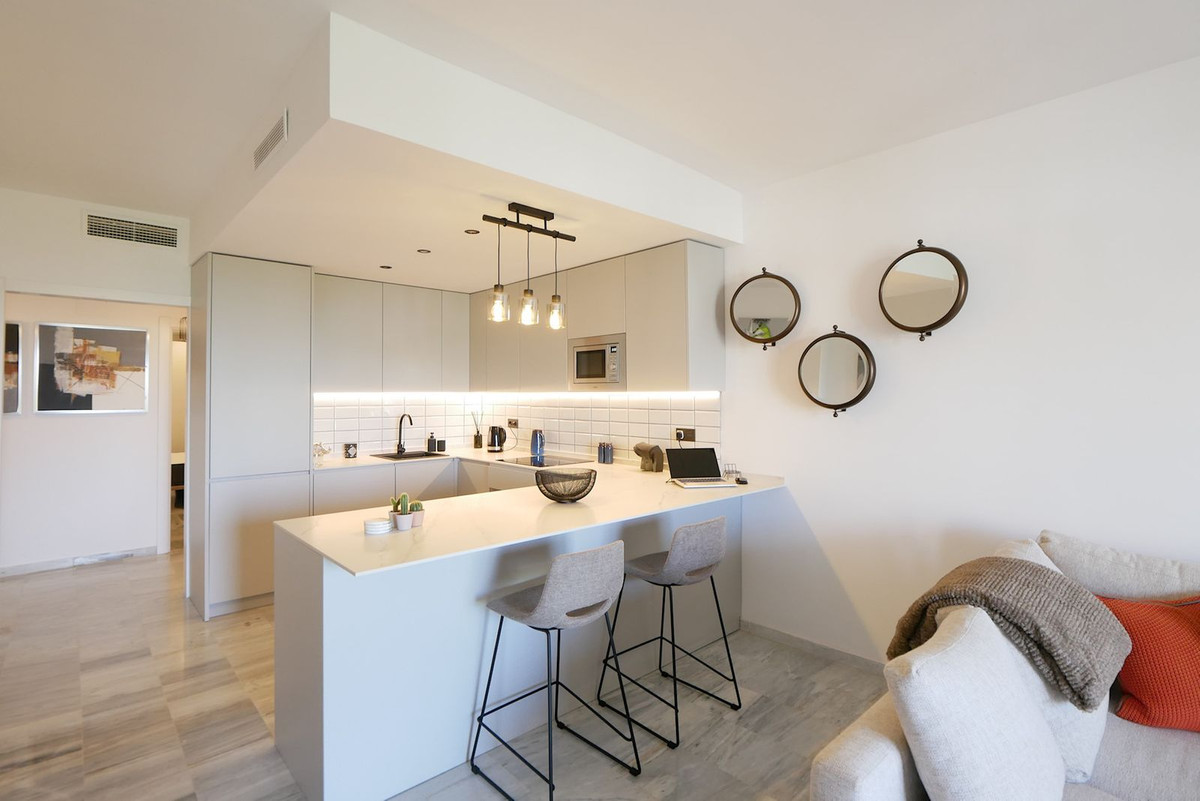 Apartamentos de 3 dormitorios en venta en Cabopino – R5120836