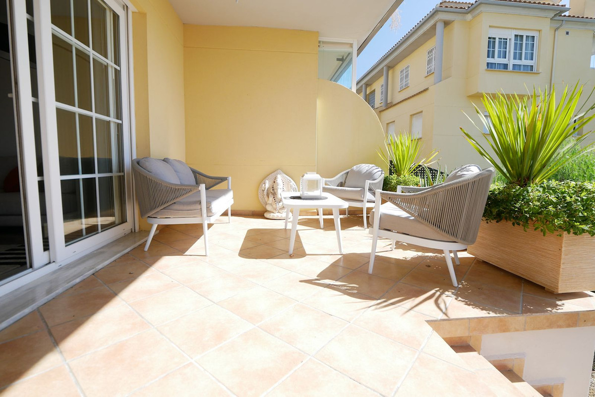 Apartamentos de 3 dormitorios en venta en Cabopino – R5120836