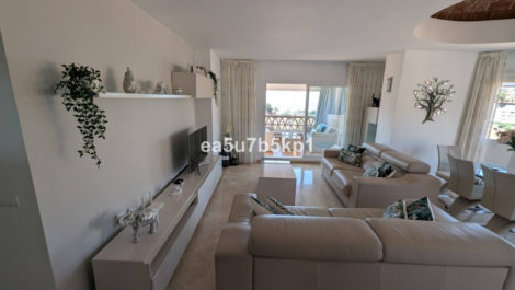 Aticos de 3 dormitorios en venta en Calahonda – R5065261