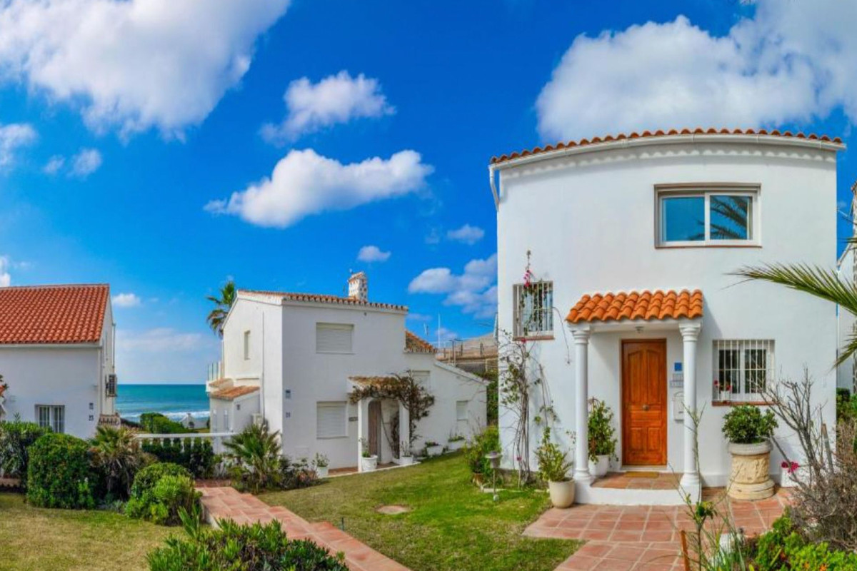 3 bedroom Townhouses for sale in Marbella – R5114218