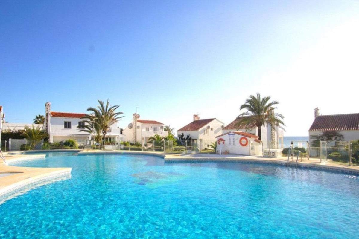 3 bedroom Townhouses for sale in Marbella – R5114218
