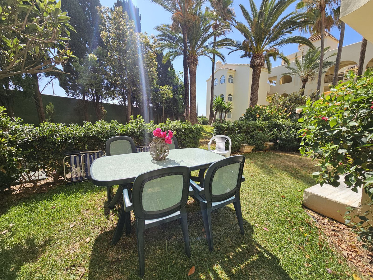 2 bedroom Apartments for sale in La Cala de Mijas – R5114350