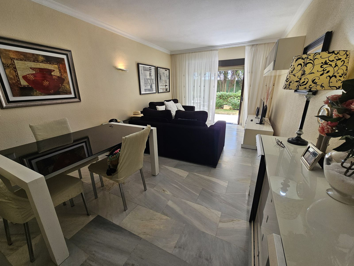 2 bedroom Apartments for sale in La Cala de Mijas – R5114350