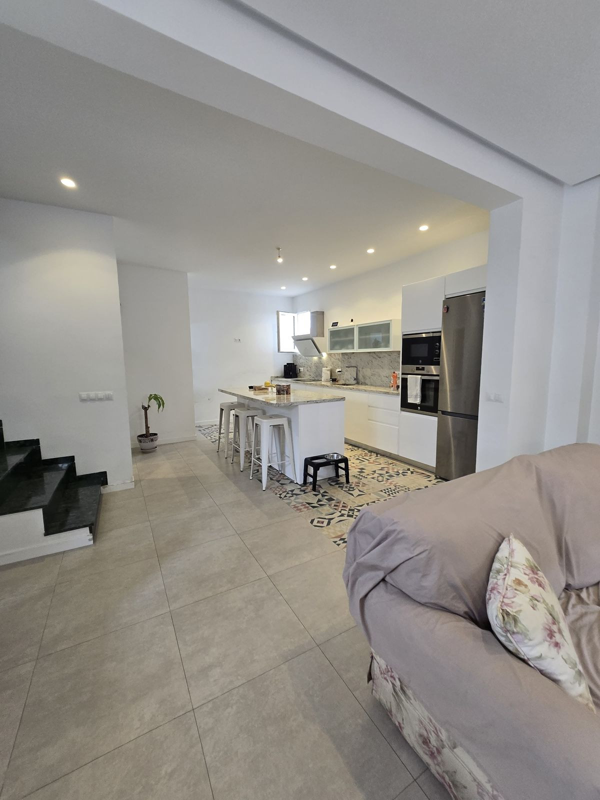 Adosados de 4 dormitorios en venta en Marbella – R5049262