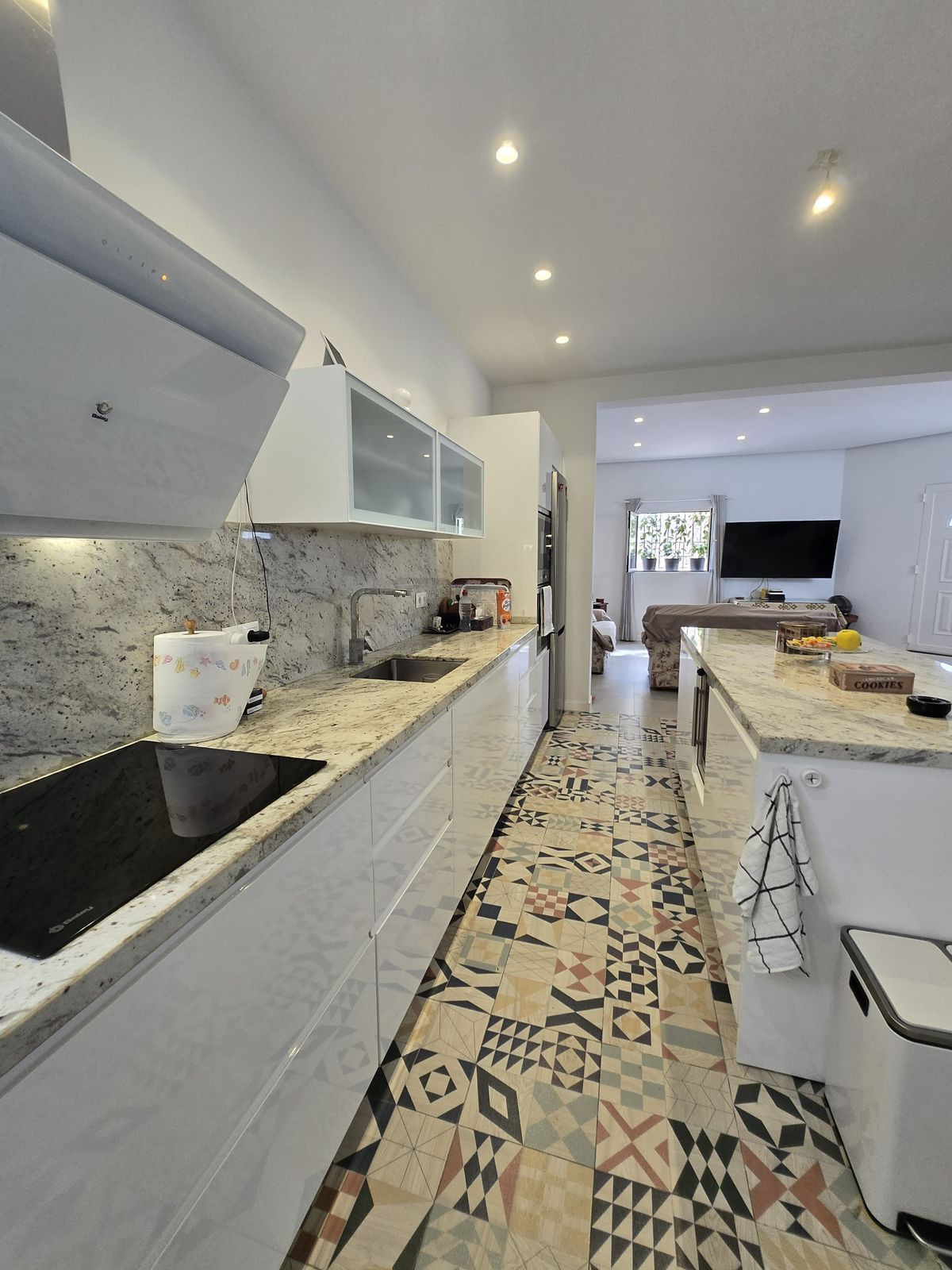 Adosados de 4 dormitorios en venta en Marbella – R5049262