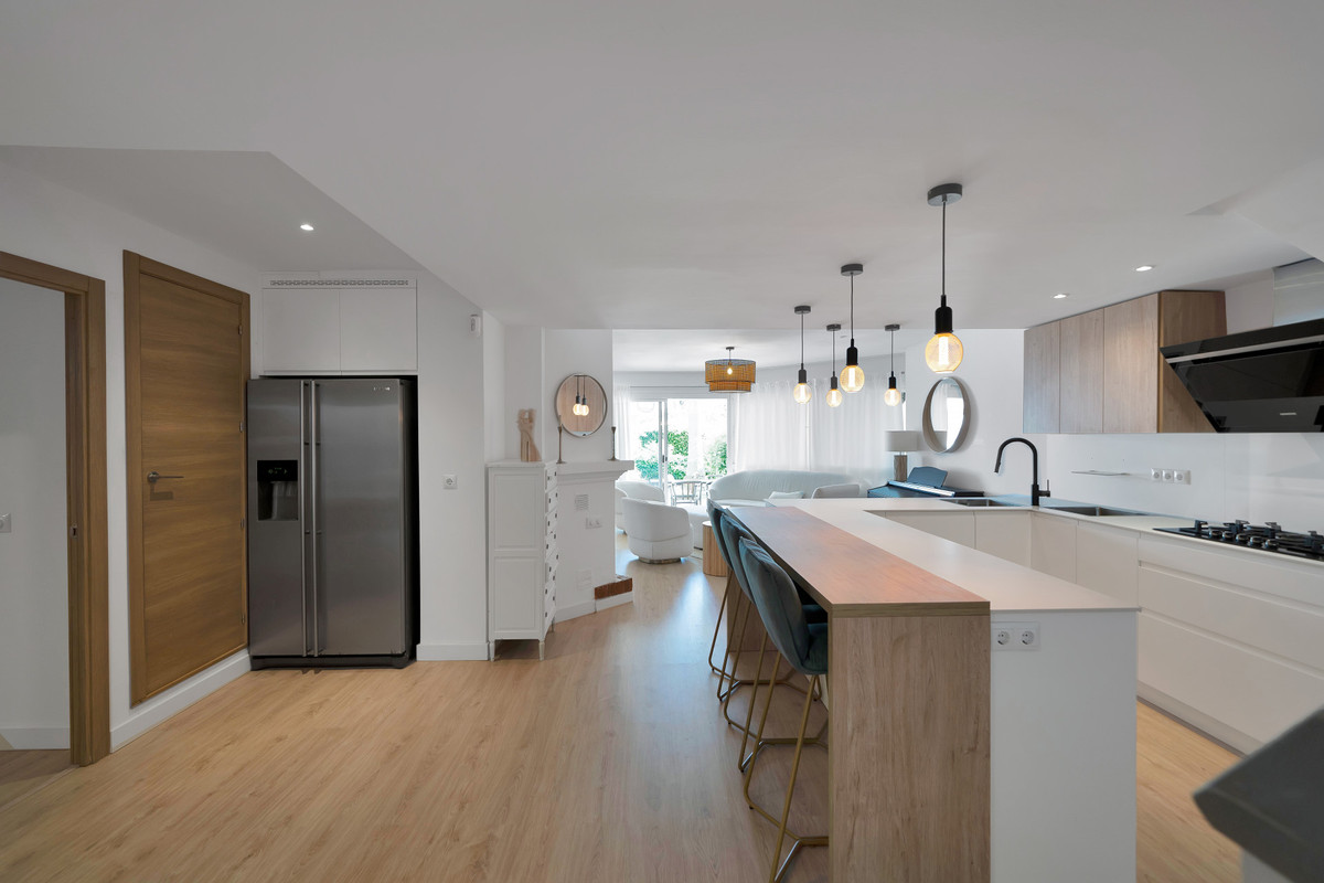 4 bedroom Townhouses for sale in Milla de Oro – R5067379