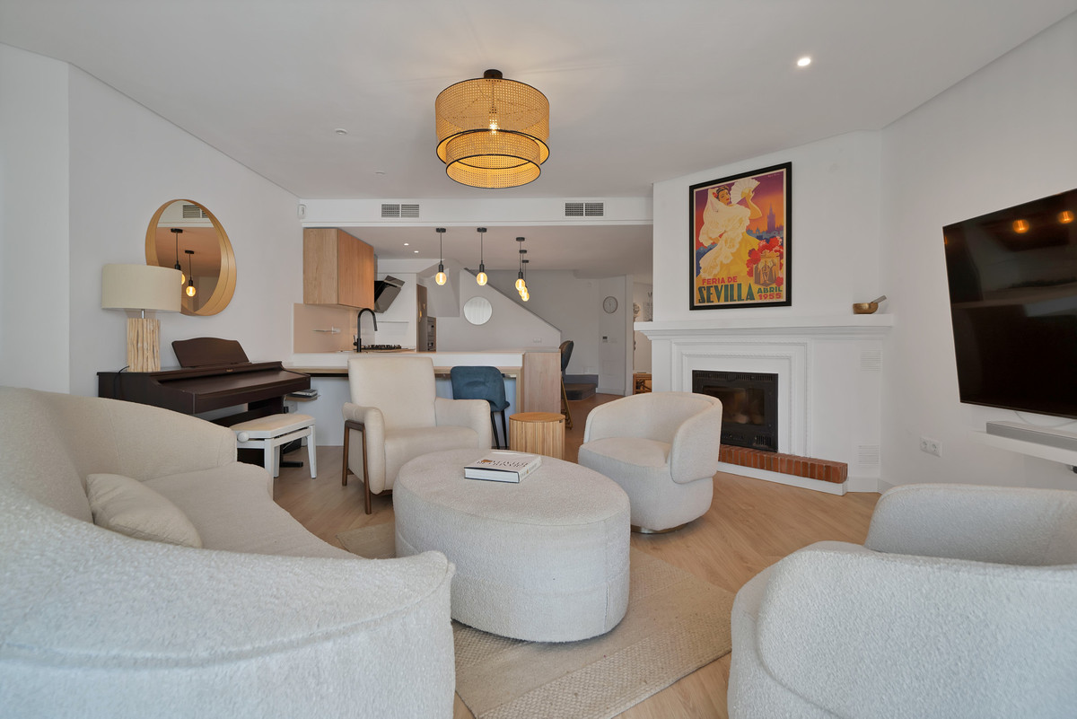 4 bedroom Townhouses for sale in Milla de Oro – R5067379