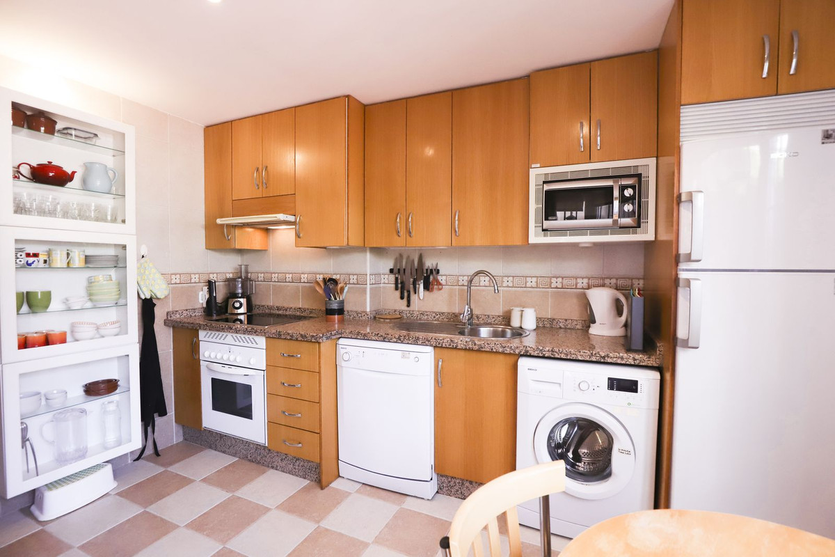 Adosados de 3 dormitorios en venta en Cabopino – R5107501