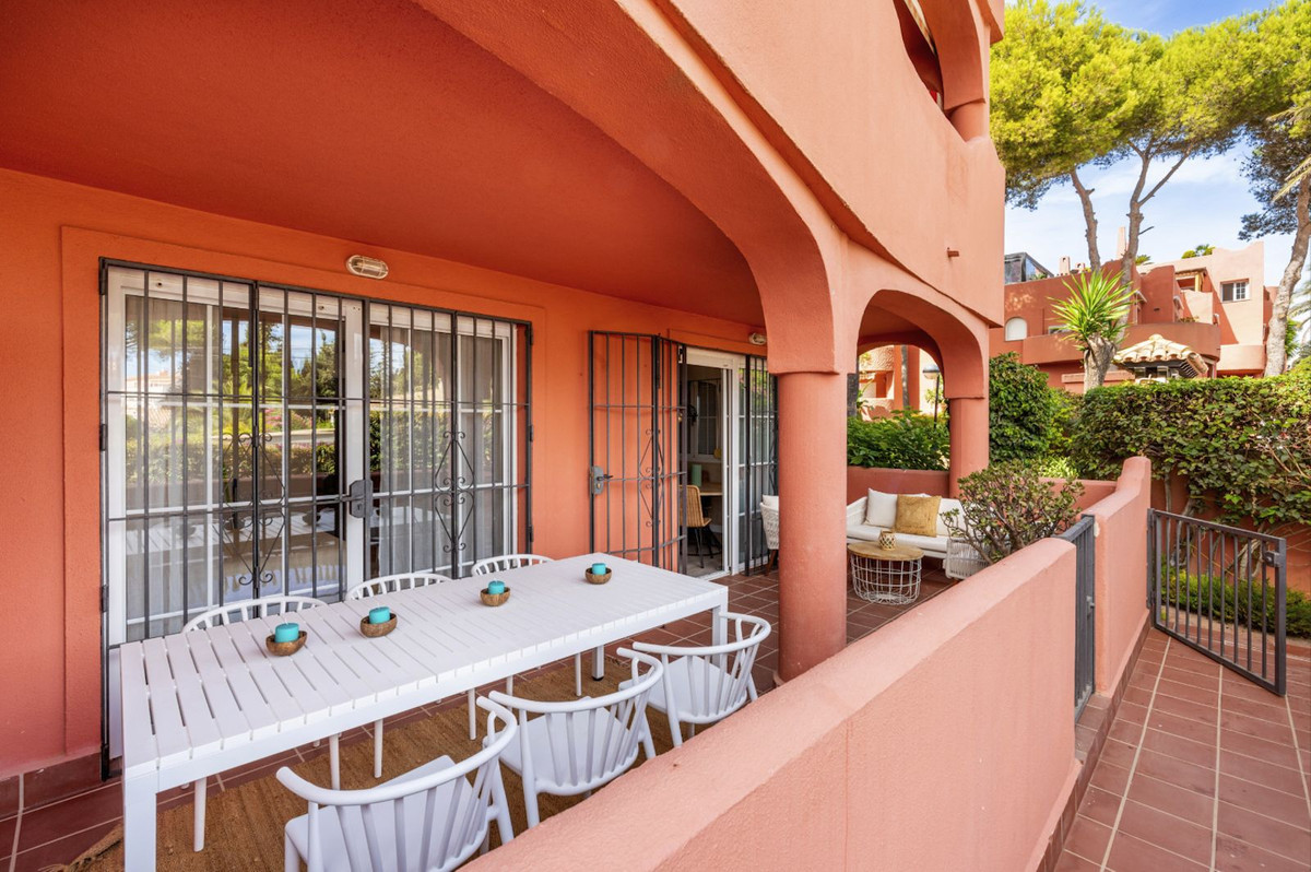 Apartamentos de 3 dormitorios en venta en Marbella – R5111362
