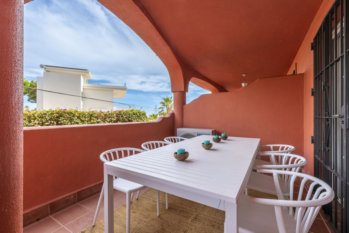 Apartamentos de 3 dormitorios en venta en Marbella – R5111362