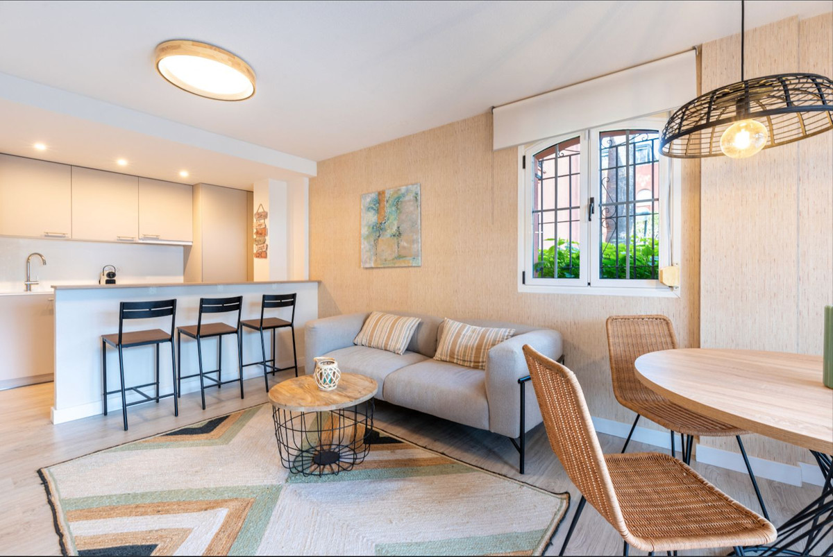 Apartamentos de 3 dormitorios en venta en Marbella – R5111362