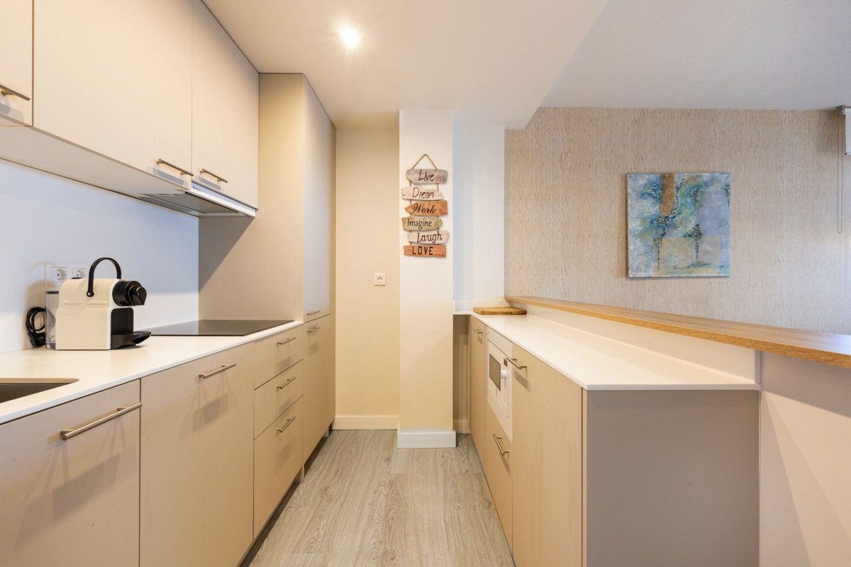 Apartamentos de 3 dormitorios en venta en Marbella – R5111362