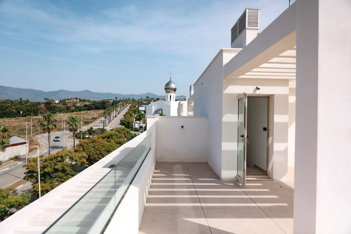 Apartamentos de 3 dormitorios en venta en Selwo – R5106919