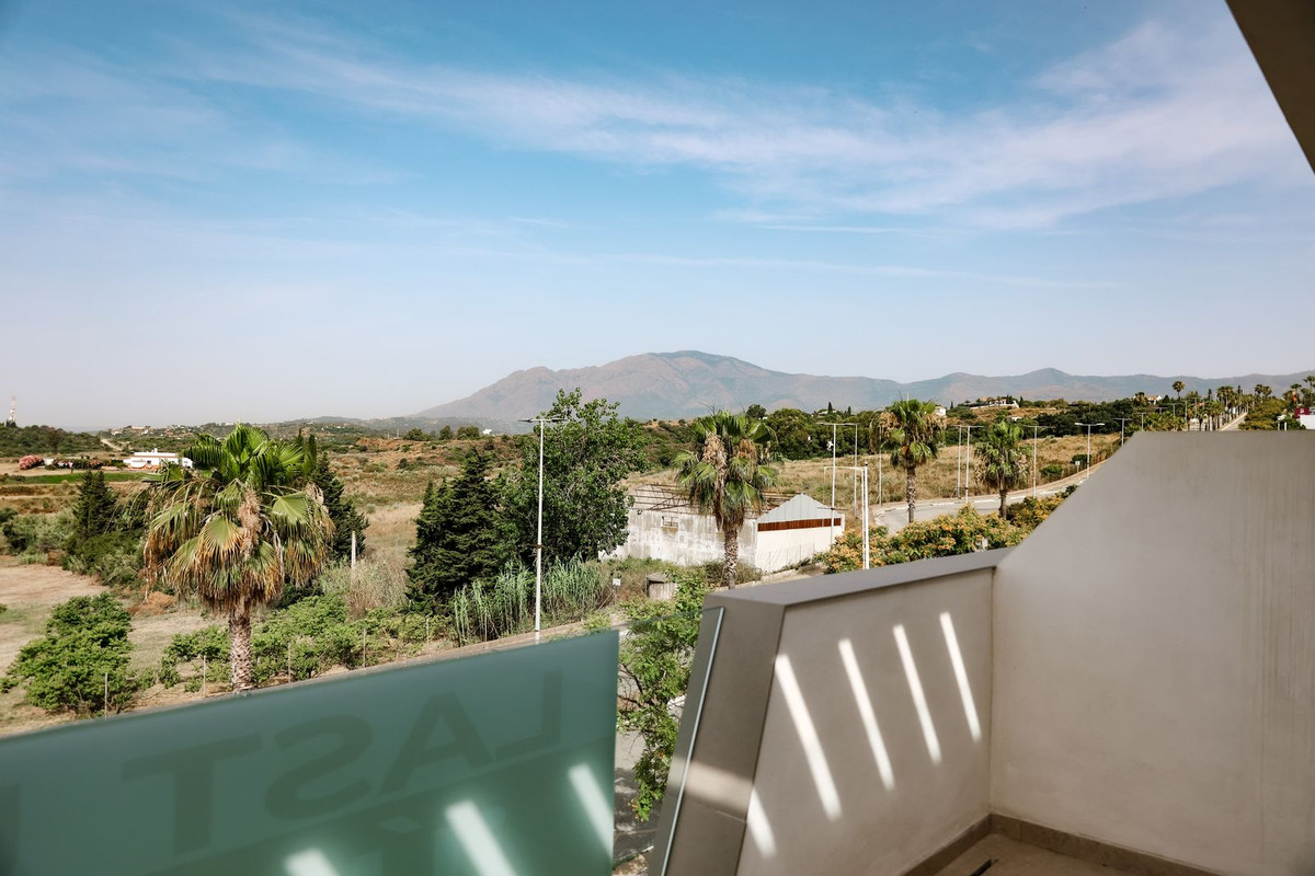 Apartamentos de 3 dormitorios en venta en Selwo – R5106919