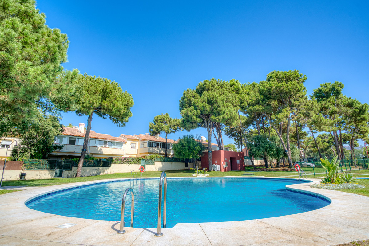 2 bedroom Apartments for sale in Marbella – R5117209
