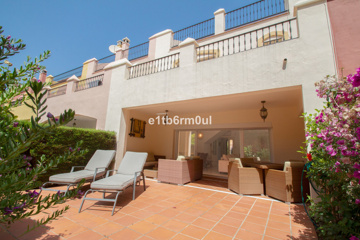 3 bedroom Townhouses for sale in Milla de Oro – R5111881