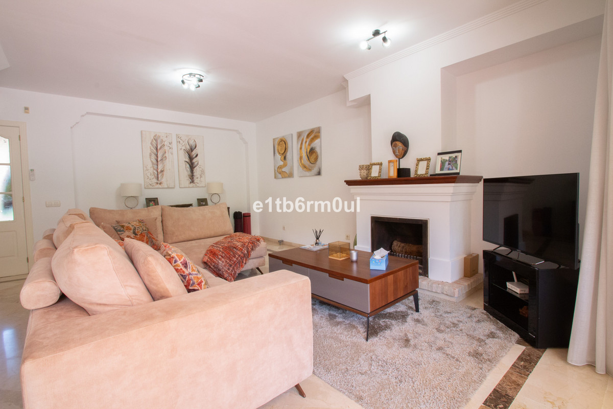 3 bedroom Townhouses for sale in Milla de Oro – R5111881