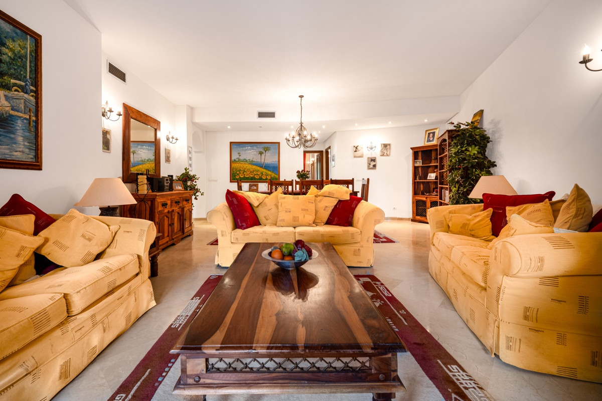 Apartamentos de 3 dormitorios en venta en El Rosario – R5122288