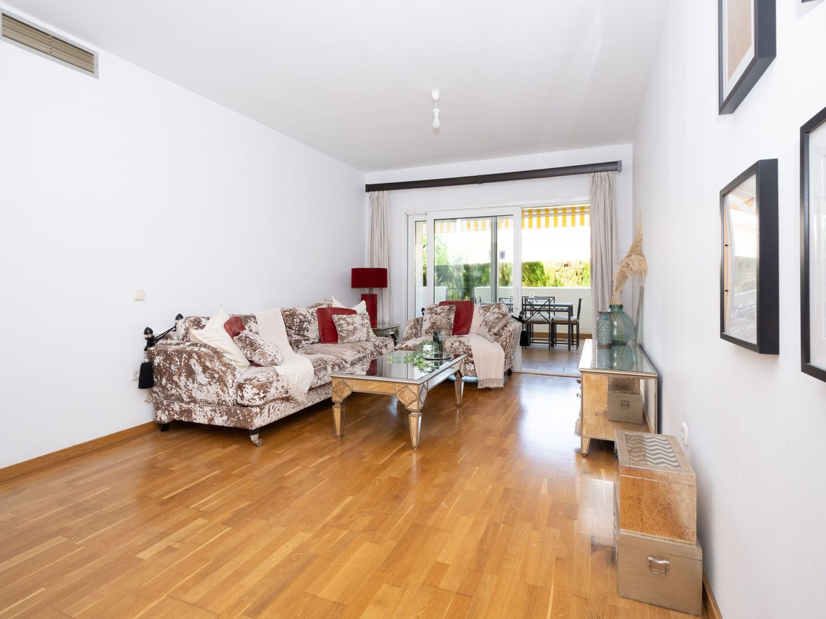 Apartamentos de 2 dormitorios en venta en Marbella – R5121901