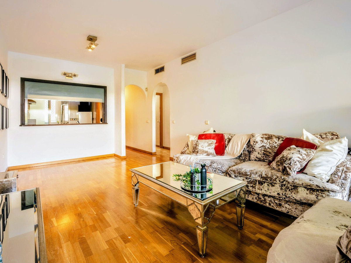 Apartamentos de 2 dormitorios en venta en Marbella – R5121901