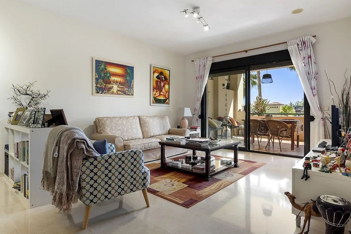 2 bedroom Apartments for sale in Guadalmina Baja – R5120866